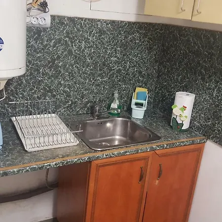 Modern And Old Base Apartmán