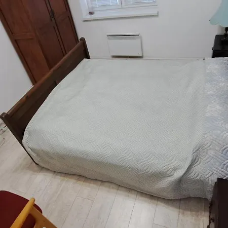 Modern And Old Base Lägenhet *