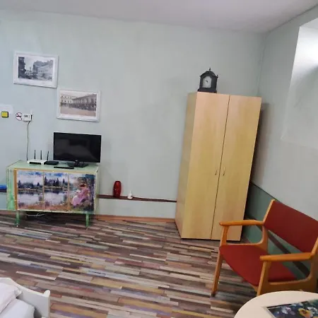Modern And Old Base Apartment Sofia