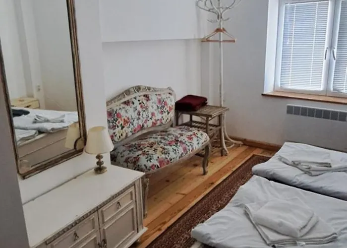 Modern And Old Base Apartamento Sófia